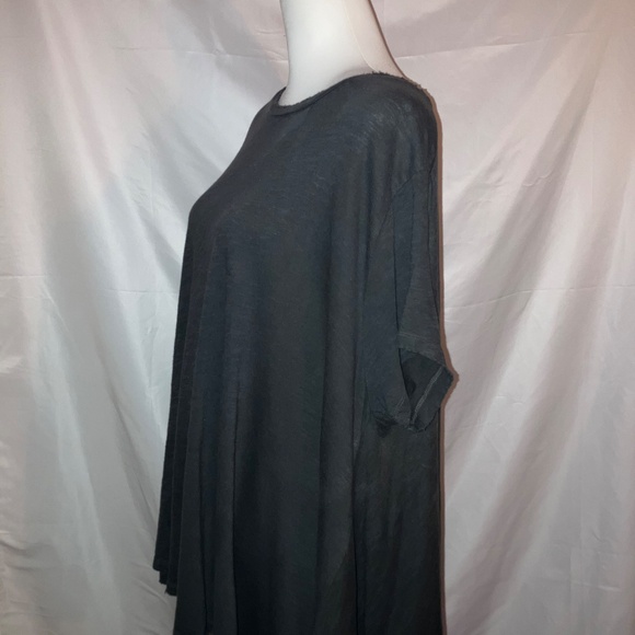 MAGNOLIA PEARL Grey Cotton High Low T-Shirt - Picture 2 of 5